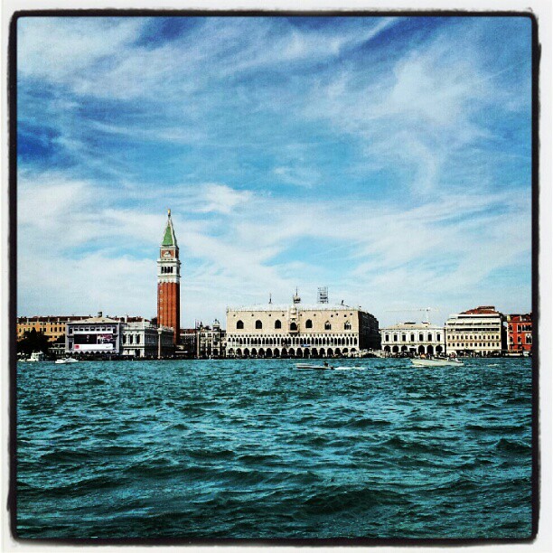 Du betrachtest gerade Handpicked Artwork